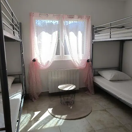 Сasa de vacaciones Maison agréable aux pieds des sources de la Drôme
