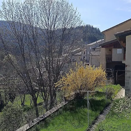 Maison agréable aux pieds des sources de la Drôme Valdrome